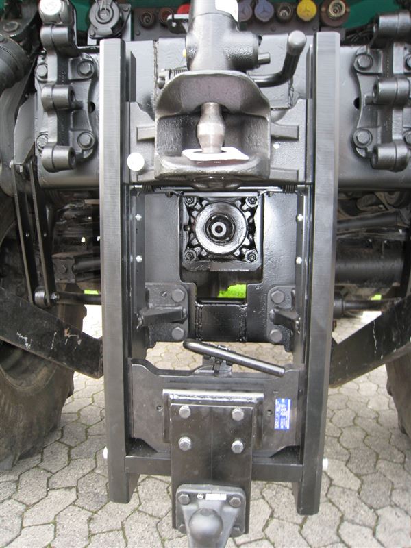 Fahrzeug Ist Mit Anh Kuppl Werksseitig Verbaut Unimog Anhängebock - Unimog Gebraucht Allrad-Fahrzeuge - Gasafi.de