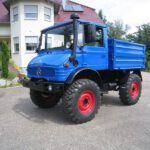 Unimog U417 mit Aufsteckborwänden